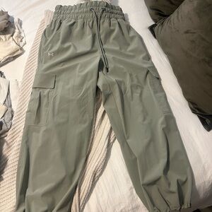 Under Armour Women’s Cargo Pants - Green